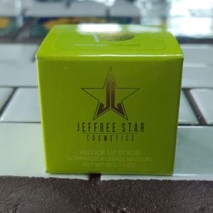 Jeffree Star Lip Scrub